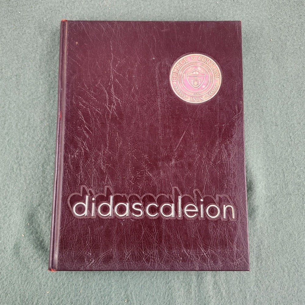 Didascaleion 1964 / SUNY Cortland Yearbook / State University of New York VTG